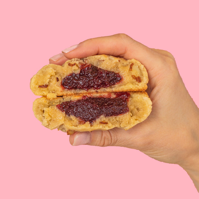 Almond Raspberry Cookie
